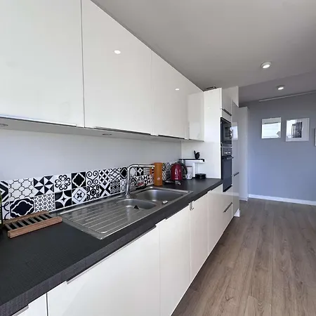 T4 Pour 4 Personnes - Vue Sur - Lr180-354 Apartman *